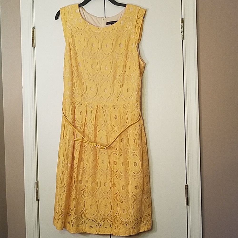 Yellow dress